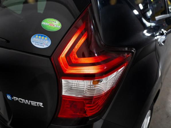 Nissan Note II Рестайлинг с пробегом 2017 года, цена 1 200 000 рублей, 100807 км, хэтчбек, Автокод Объявления