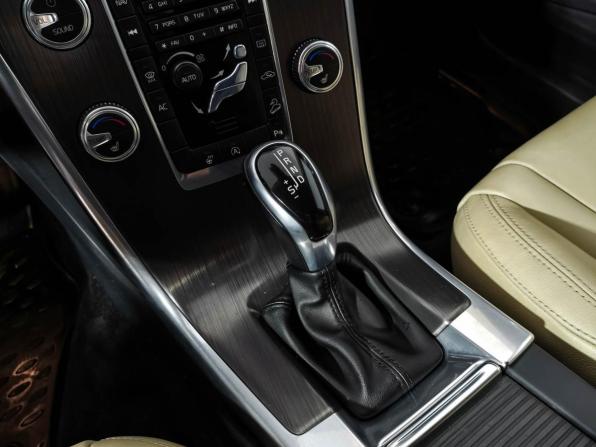 Volvo XC60 I Рестайлинг с пробегом 2015 года, цена 1 697 860 рублей, 259626 км, внедорожник, Автокод Объявления