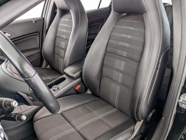 Mercedes-Benz GLA I (X156) Рестайлинг с пробегом 2019 года, цена 2 390 000 рублей, 91530 км, внедорожник, Автокод Объявления