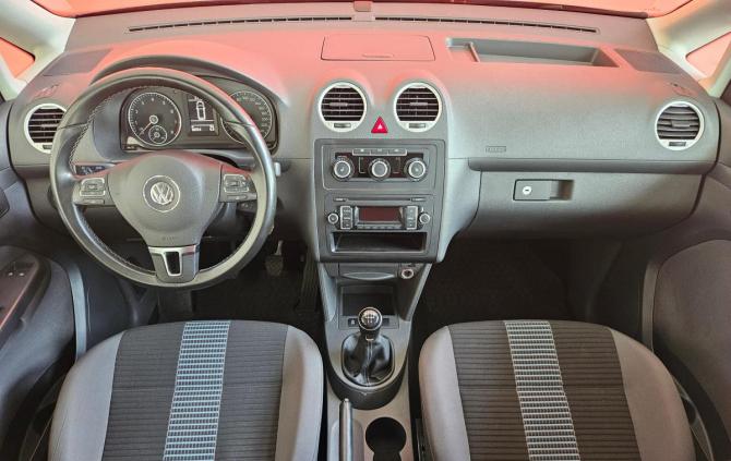 Volkswagen Caddy III Рестайлинг с пробегом 2013 года, цена 1 680 000 рублей, 38100 км, минивэн, Автокод Объявления