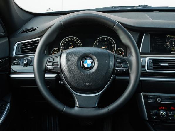 BMW 5 серии VI (F10/F11/F07) Рестайлинг с пробегом 2013 года, цена 1 840 000 рублей, 240929 км, лифтбек, Автокод Объявления