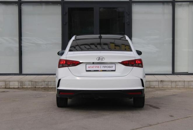 Hyundai Solaris II Рестайлинг с пробегом 2021 года, цена 1 270 000 рублей, 206500 км, седан, Автокод Объявления