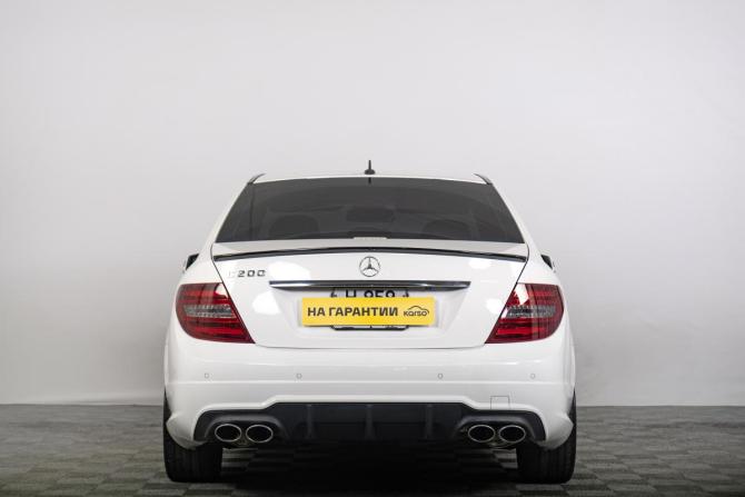 Mercedes-Benz C-Класс III (W204) Рестайлинг с пробегом 2013 года, цена 1 549 000 рублей, 76832 км, седан, Автокод Объявления