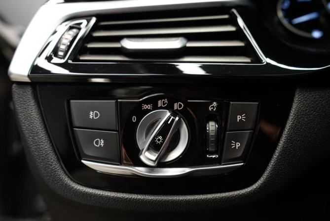BMW 5 серии VII (G30/G31/G38) с пробегом 2017 года, цена 3 380 000 рублей, 155000 км, седан, Автокод Объявления