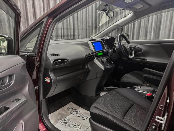Toyota Wish II с пробегом 2010 года, цена 1 199 000 рублей, 191000 км, минивэн, Автокод Объявления