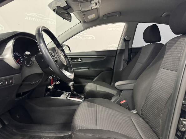 Kia Rio IV Рестайлинг с пробегом 2020 года, цена 1 660 000 рублей, 45500 км, седан, Автокод Объявления