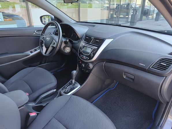 Hyundai Solaris I с пробегом 2013 года, цена 799 800 рублей, 153000 км, седан, Автокод Объявления