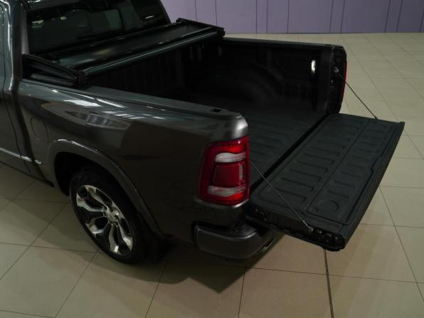Ram 1500 V с пробегом 2022 года, цена 6 888 000 рублей, 53602 км, offers.body_type.unknown, Автокод Объявления