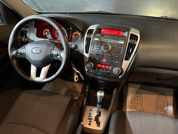 Kia Ceed I Рестайлинг с пробегом 2012 года, цена 679 000 рублей, 238993 км, хэтчбек, Автокод Объявления