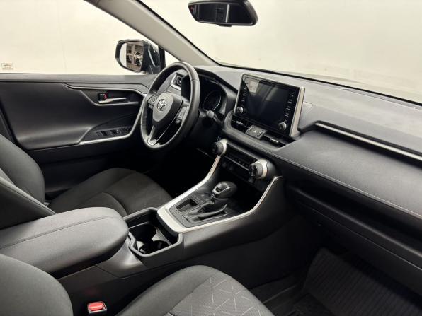 Toyota RAV4 V (XA50) с пробегом 2021 года, цена 3 480 000 рублей, 37649 км, внедорожник, Автокод Объявления