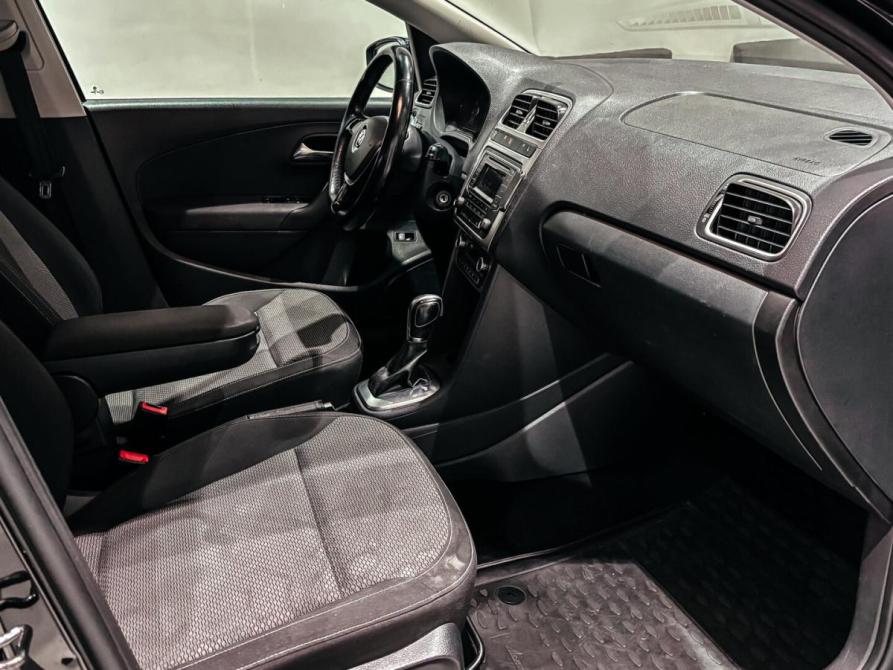 Volkswagen Polo V Рестайлинг Екатеринбург  - изображение 13