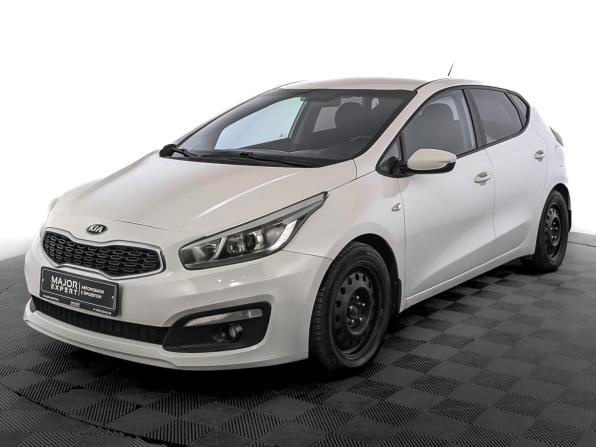 Kia Ceed II Рестайлинг с пробегом 2016 года, цена 1 090 000 рублей, 195564 км, хэтчбек, Автокод Объявления