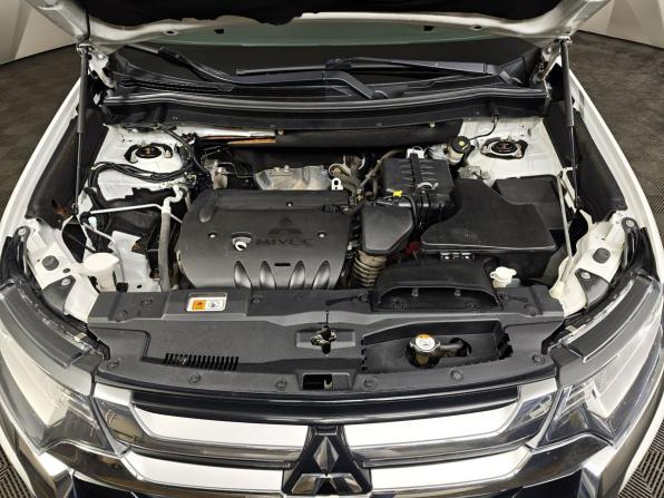 Mitsubishi Outlander III Рестайлинг 2 с пробегом 2015 года, цена 1 685 000 рублей, 167100 км, внедорожник, Автокод Объявления