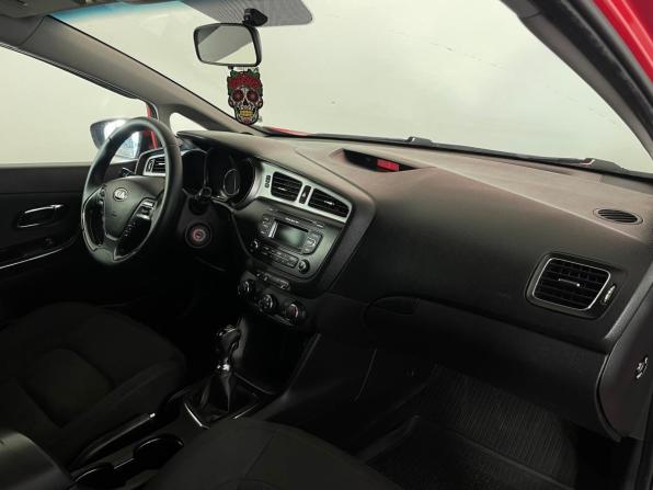 Kia Ceed II с пробегом 2014 года, цена 815 000 рублей, 138954 км, хэтчбек, Автокод Объявления