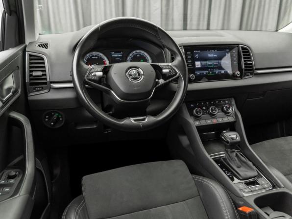 Skoda Karoq I с пробегом 2020 года, цена 2 830 000 рублей, 51578 км, внедорожник, Автокод Объявления