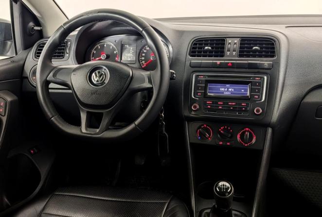 Volkswagen Polo V Рестайлинг с пробегом 2018 года, цена 720 000 рублей, 155800 км, седан, Автокод Объявления