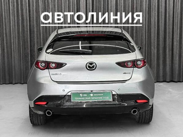 Mazda 3 IV (BP) с пробегом 2021 года, цена 1 650 000 рублей, 114000 км, хэтчбек, Автокод Объявления