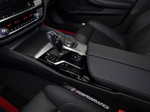 BMW 5 серии VII (G30/G31/G38) Рестайлинг с пробегом 2023 года, цена 5 500 000 рублей, 25150 км, седан, Автокод Объявления