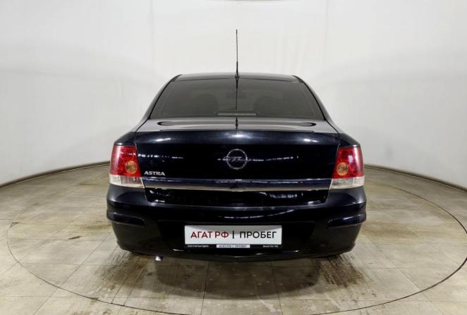 Opel Astra J Рестайлинг с пробегом 2013 года, цена 660 000 рублей, 177520 км, седан, Автокод Объявления