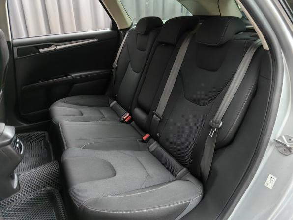 Ford Mondeo V с пробегом 2018 года, цена 1 449 000 рублей, 274000 км, универсал, Автокод Объявления