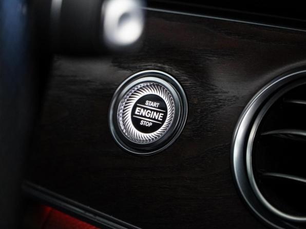Mercedes-Benz E-Класс V (W213 S213 C238) с пробегом 2016 года, цена 2 499 046 рублей, 176626 км, седан, Автокод Объявления