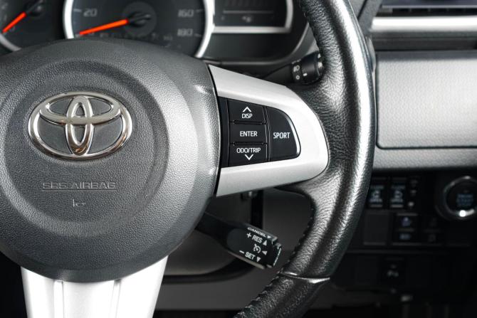 Toyota Roomy I Рестайлинг с пробегом 2020 года, цена 1 399 000 рублей, 115231 км, микровэн, Автокод Объявления