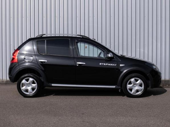 Renault Sandero I с пробегом 2012 года, цена 749 000 рублей, 176592 км, хэтчбек, Автокод Объявления