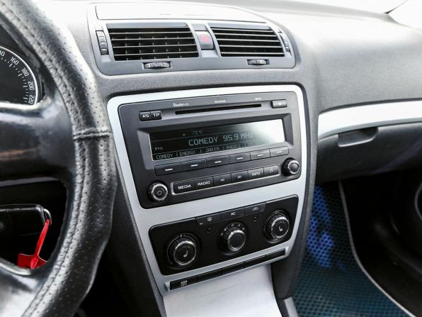 Skoda Octavia II (A5) Рестайлинг с пробегом 2011 года, цена 505 000 рублей, 360254 км, лифтбек, Автокод Объявления