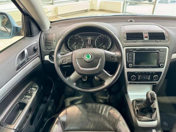 Skoda Octavia II (A5) Рестайлинг с пробегом 2012 года, цена 1 265 000 рублей, 155400 км, универсал, Автокод Объявления