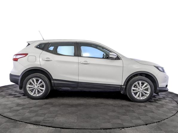 Nissan Qashqai II с пробегом 2015 года, цена 1 300 000 рублей, 172094 км, внедорожник, Автокод Объявления