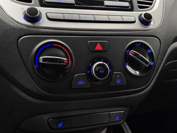 Hyundai Solaris II с пробегом 2018 года, цена 1 149 000 рублей, 132000 км, седан, Автокод Объявления