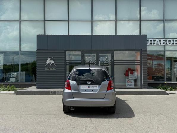 Honda Fit II с пробегом 2009 года, цена 790 000 рублей, 204000 км, хэтчбек, Автокод Объявления