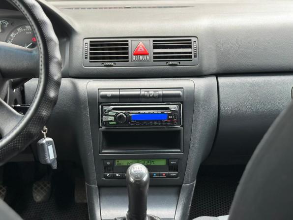 Skoda Octavia I (A4) Рестайлинг с пробегом 2010 года, цена 559 000 рублей, 188048 км, лифтбек, Автокод Объявления