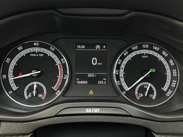 Skoda Karoq I с пробегом 2020 года, цена 1 975 000 рублей, 164000 км, внедорожник, Автокод Объявления