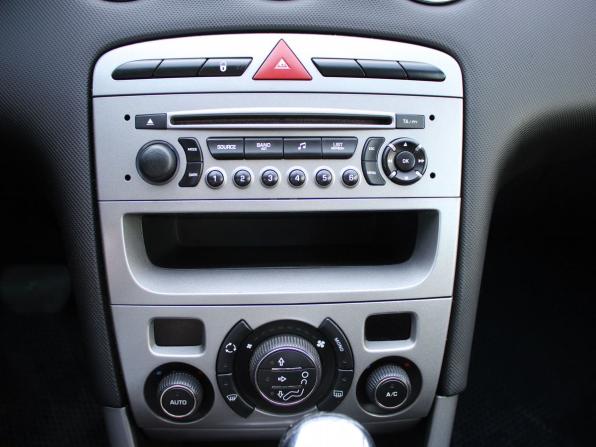 Peugeot 308 I Рестайлинг с пробегом 2012 года, цена 329 000 рублей, 268473 км, хэтчбек, Автокод Объявления