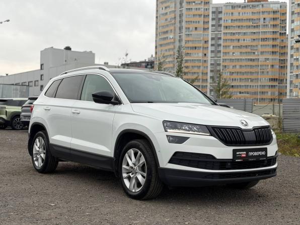 Skoda Karoq I с пробегом 2021 года, цена 1 995 000 рублей, 133859 км, внедорожник, Автокод Объявления