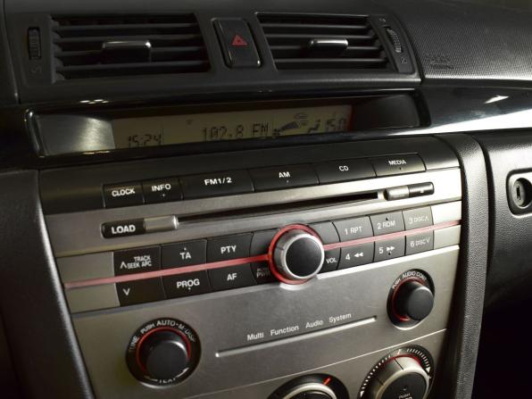 Mazda 3 I (BK) Рестайлинг с пробегом 2007 года, цена 499 995 рублей, 229136 км, седан, Автокод Объявления