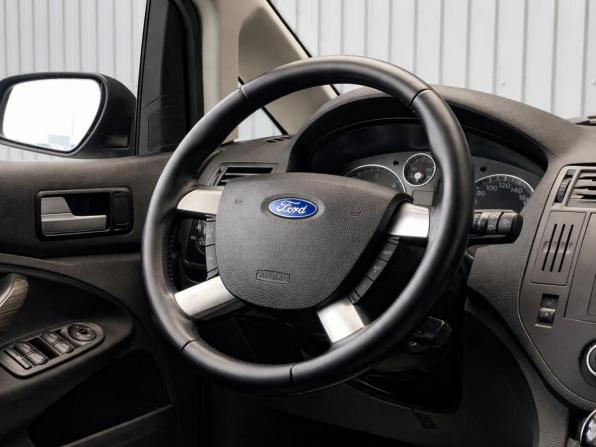 Ford C-MAX I Рестайлинг с пробегом 2007 года, цена 497 000 рублей, 183178 км, компактвэн, Автокод Объявления
