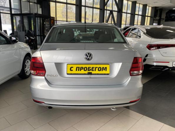Volkswagen Polo V Рестайлинг с пробегом 2016 года, цена 930 000 рублей, 100000 км, седан, Автокод Объявления