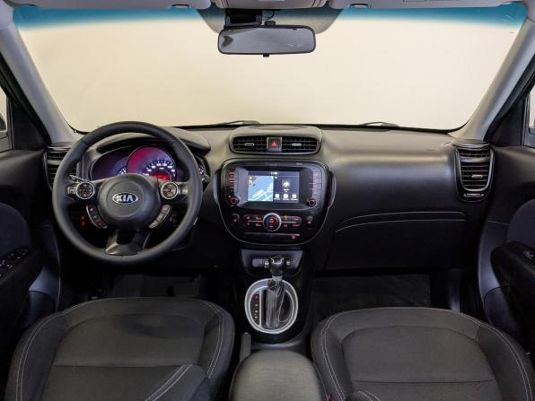 Kia Soul II Рестайлинг с пробегом 2018 года, цена 1 530 000 рублей, 81746 км, хэтчбек, Автокод Объявления