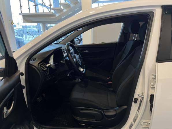 Kia Rio IV Рестайлинг с пробегом 2021 года, цена 1 479 000 рублей, 124853 км, седан, Автокод Объявления