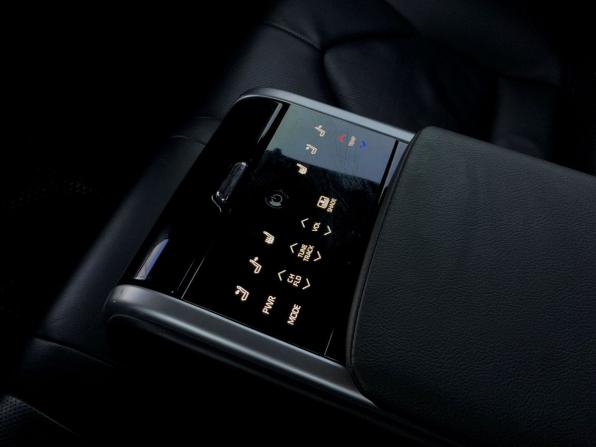 Toyota Camry VIII (XV70) с пробегом 2019 года, цена 2 880 000 рублей, 130800 км, седан, Автокод Объявления