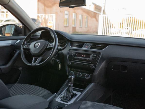 Skoda Octavia III (A7) с пробегом 2013 года, цена 865 000 рублей, 249899 км, лифтбек, Автокод Объявления