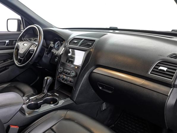 Ford Explorer V Рестайлинг 2 с пробегом 2019 года, цена 3 320 000 рублей, 123073 км, внедорожник, Автокод Объявления