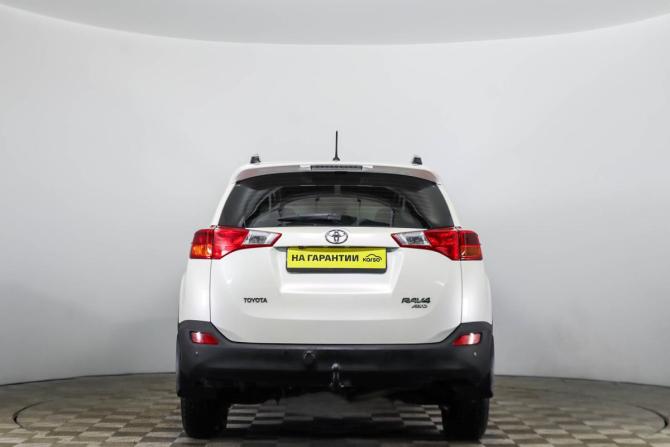 Toyota RAV4 IV (XA40) с пробегом 2014 года, цена 2 049 000 рублей, 180000 км, внедорожник, Автокод Объявления