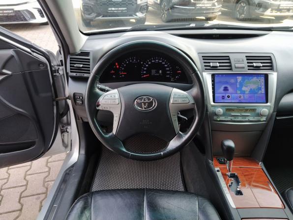 Toyota Camry VI (XV40) Рестайлинг с пробегом 2010 года, цена 1 100 000 рублей, 306343 км, седан, Автокод Объявления