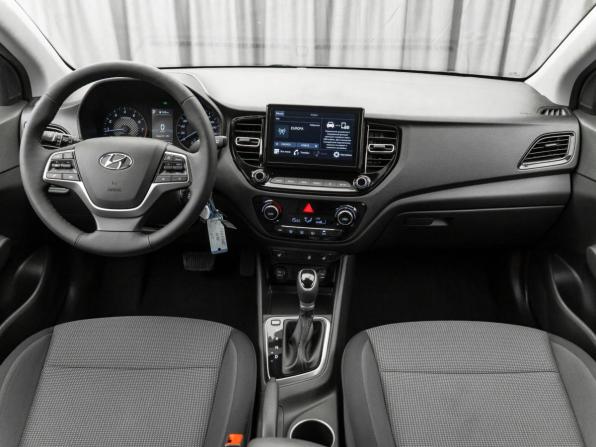 Hyundai Solaris II Рестайлинг с пробегом 2021 года, цена 1 800 000 рублей, 70160 км, седан, Автокод Объявления