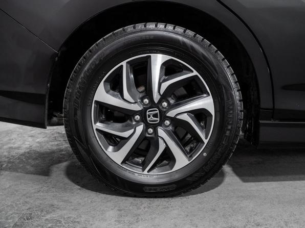 Honda Stepwgn V Рестайлинг с пробегом 2017 года, цена 2 299 500 рублей, 78450 км, минивэн, Автокод Объявления