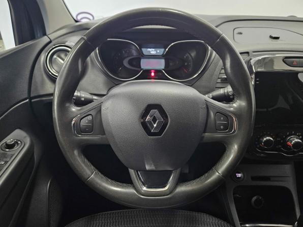 Renault Kaptur I с пробегом 2018 года, цена 1 515 000 рублей, 174272 км, внедорожник, Автокод Объявления