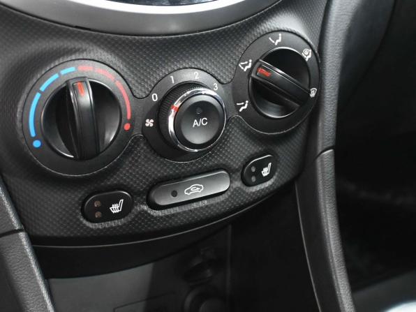 Hyundai Solaris I с пробегом 2013 года, цена 989 900 рублей, 85300 км, седан, Автокод Объявления